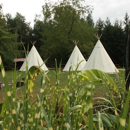 Domaine De Carnin Hotel Beloeil ภายนอก รูปภาพ